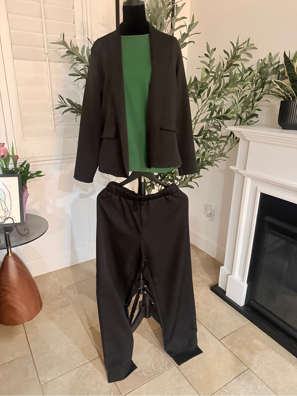 Black Relaxed Drawstring Blazer and Pants - Women